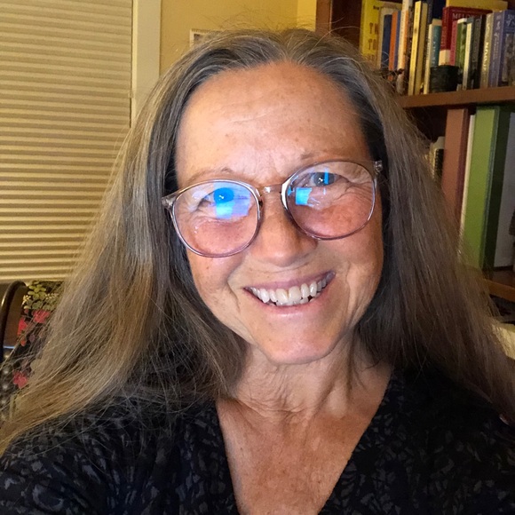 Meet your Posher, Dion - Picture 3 of 4